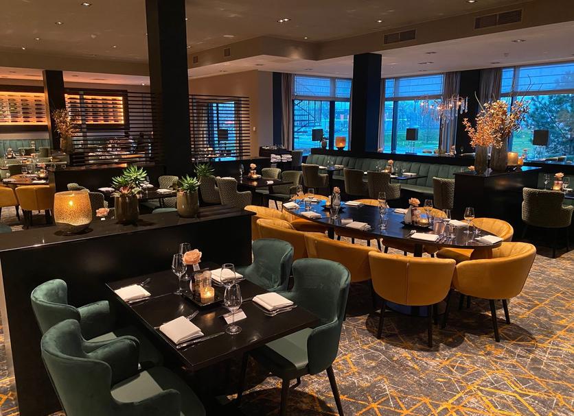 Restaurant Photo