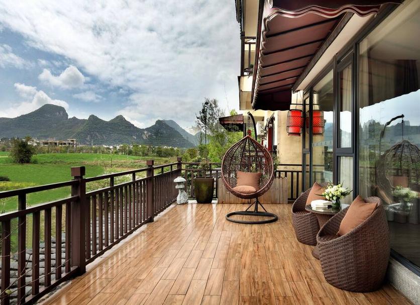 Balcony Photo
