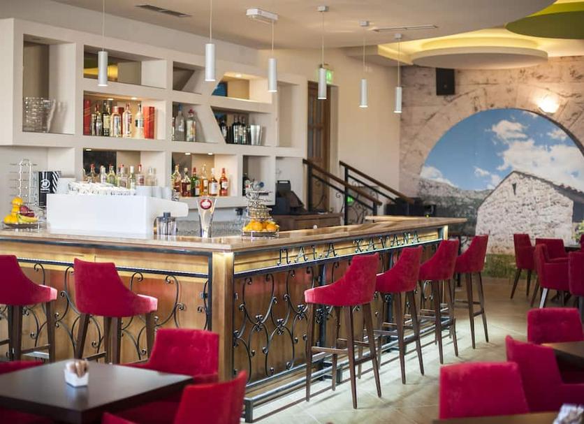 Bar Photo