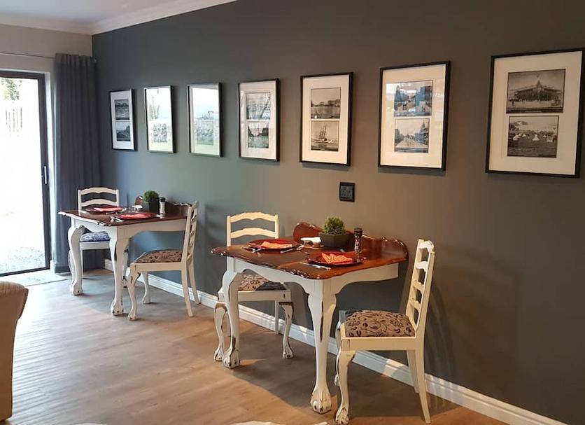Dining room Photo