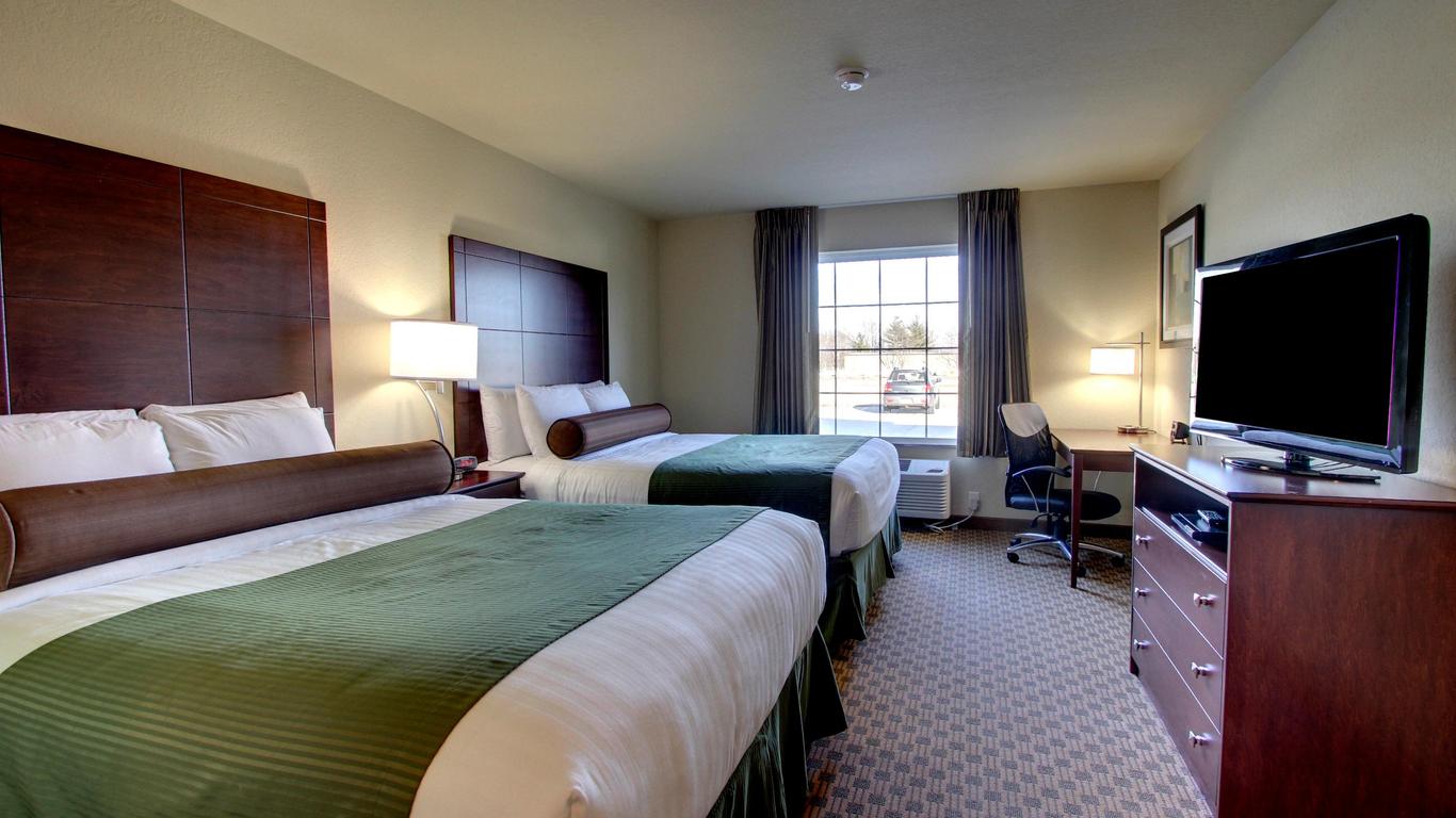 Cobblestone Hotel & Suites - Newton