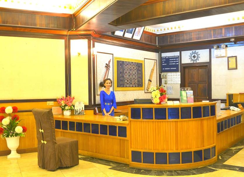 Front desk Photo