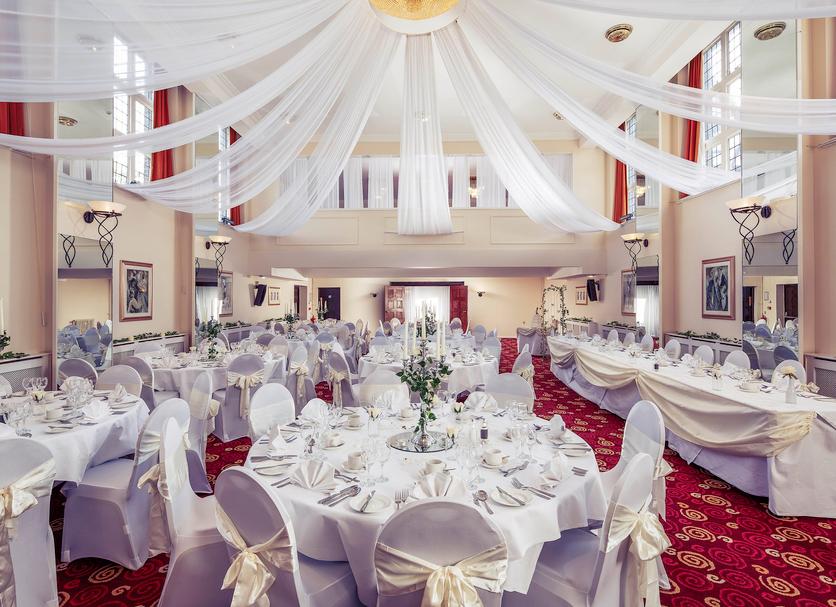 Banquet hall Photo
