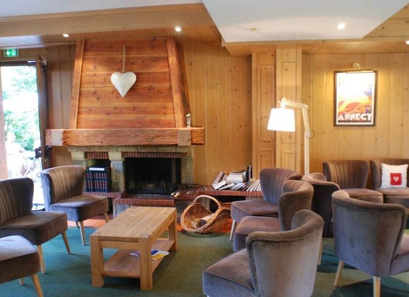 Lounge Photo