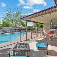 Amazing 3 BR w/Pool, minutes from PHX and Sports