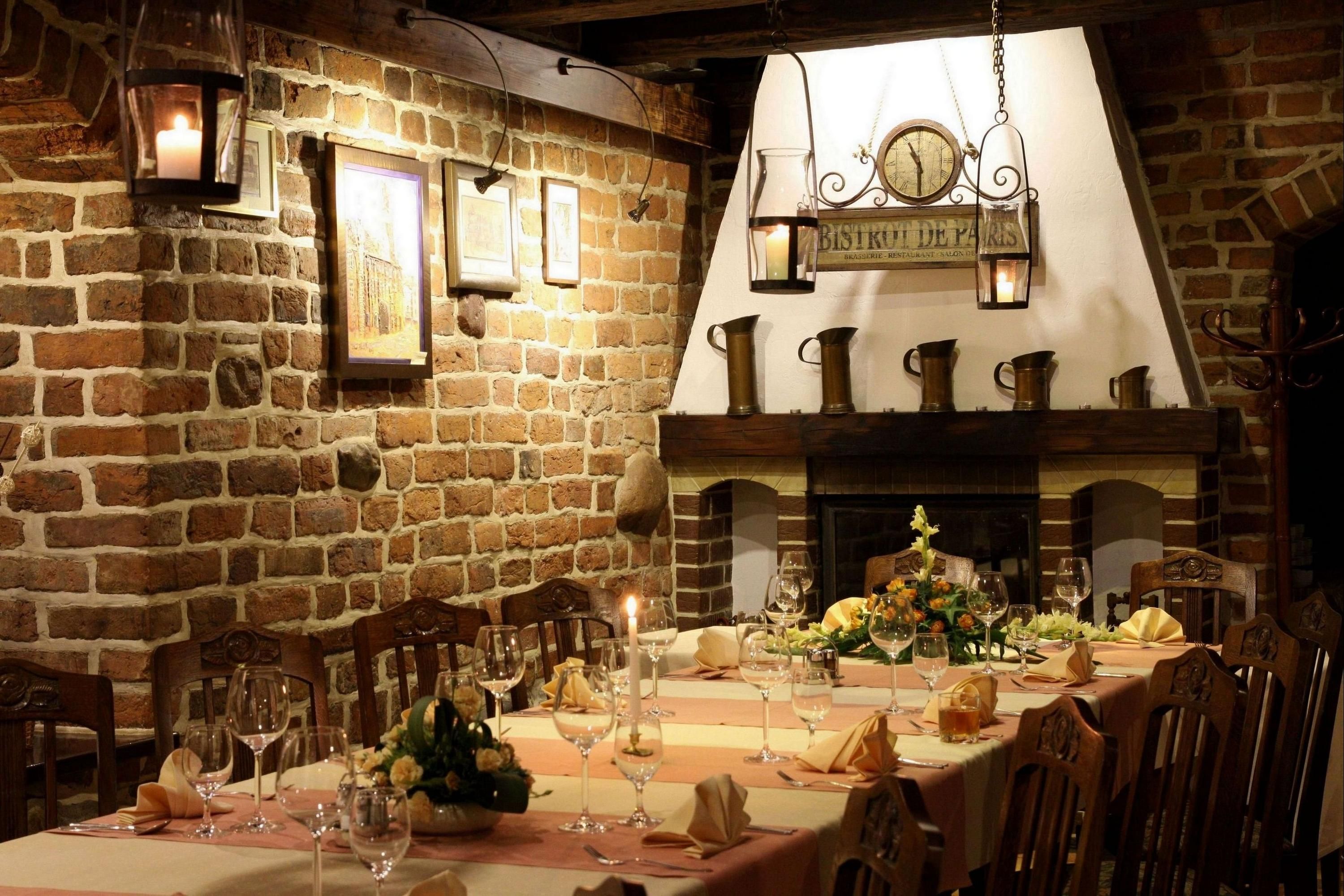 Restaurant Photo