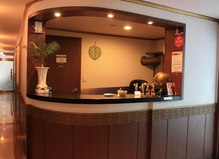 Front desk Photo