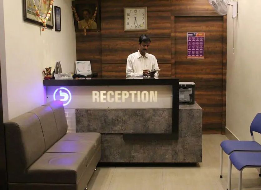 Front desk Photo