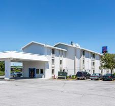 Motel 6 Council Bluffs $56 ($̶8̶1̶). Council Bluffs Hotel Deals