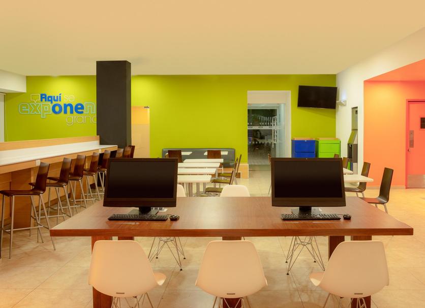 Business center Photo