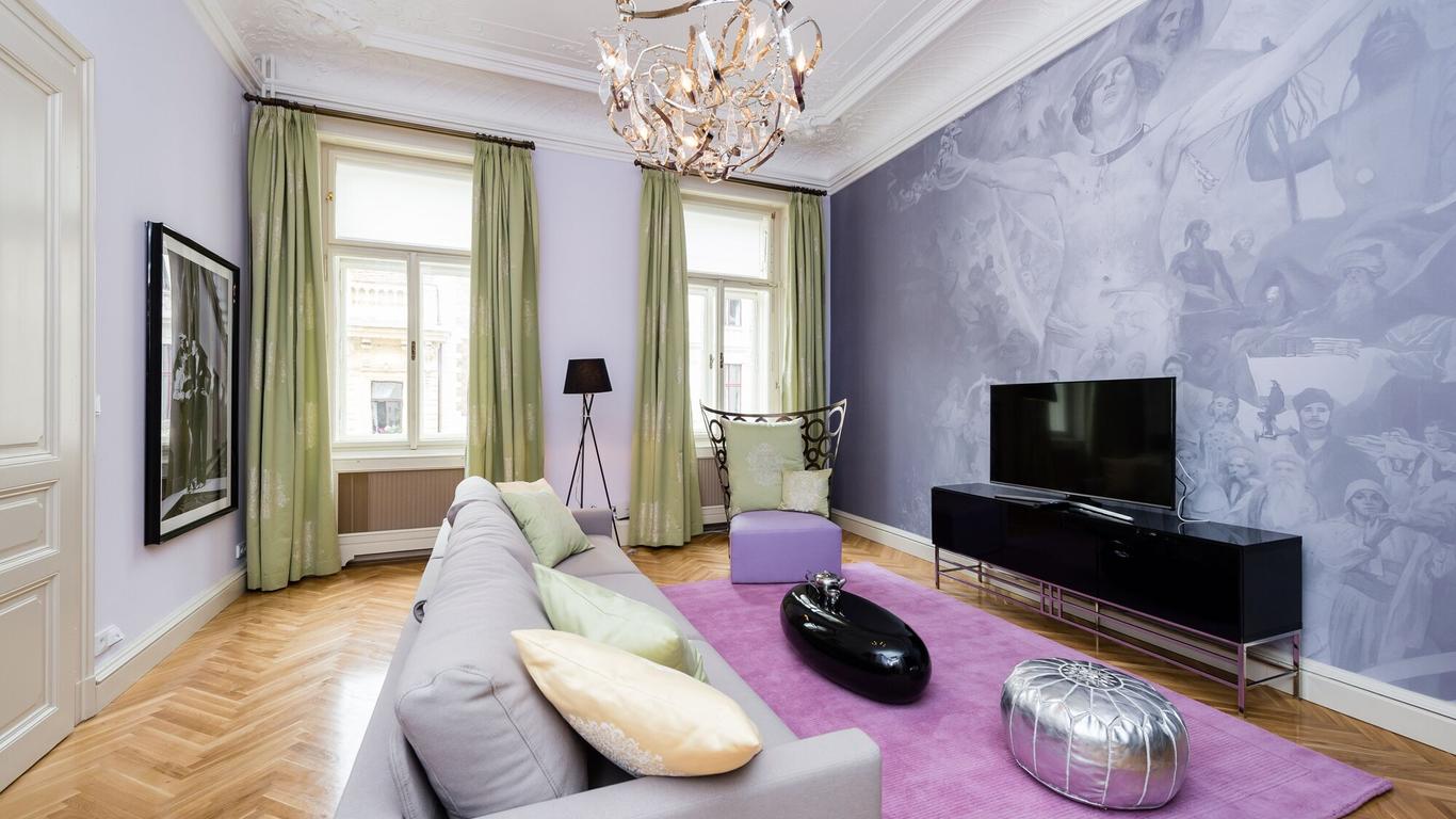 Grand Central Residence By Tkc