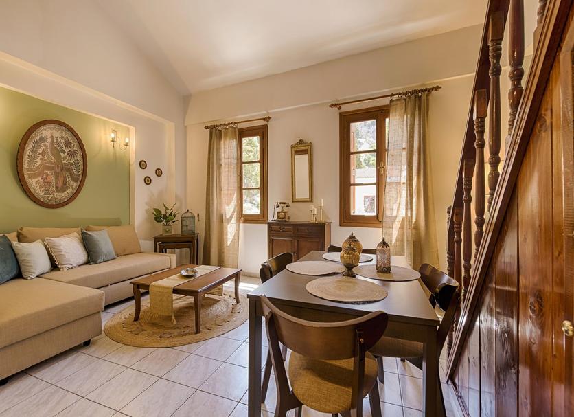 Dining room Photo