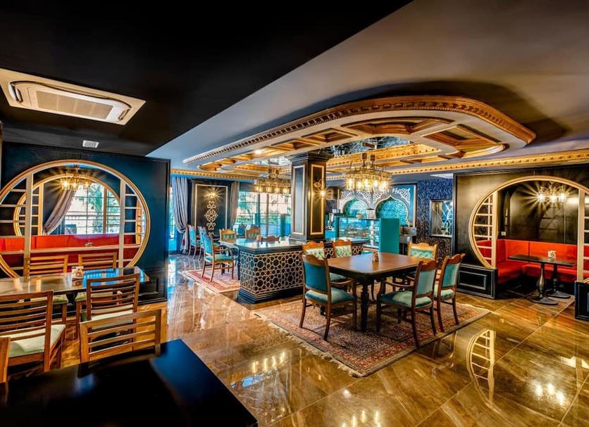 Restaurant Photo