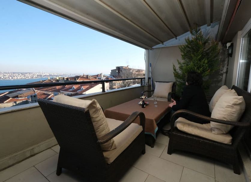 Balcony Photo