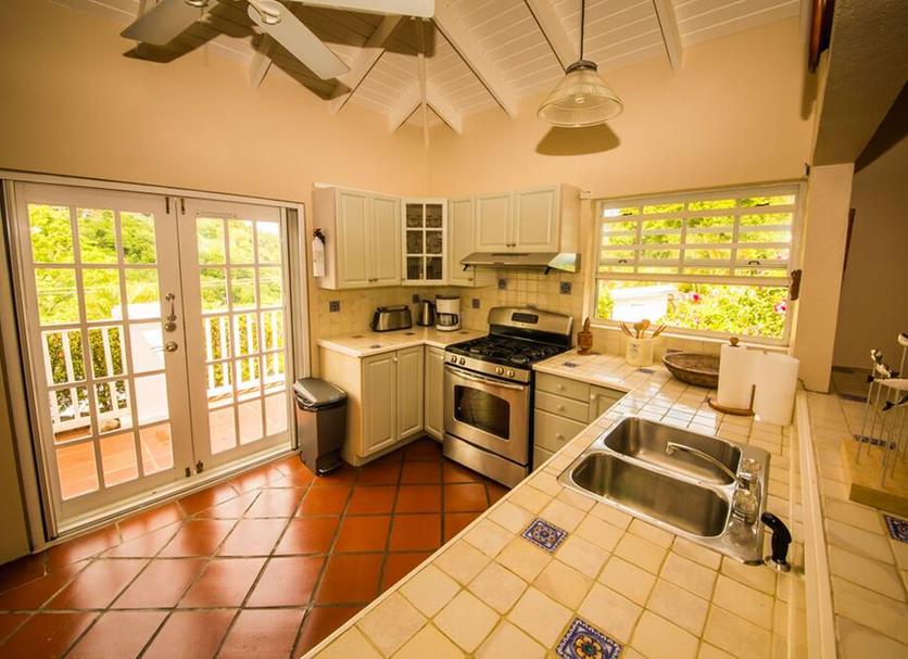 Kitchen Photo