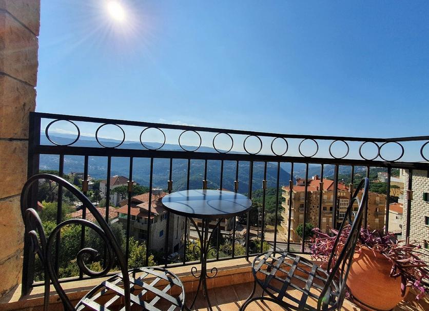 Balcony Photo