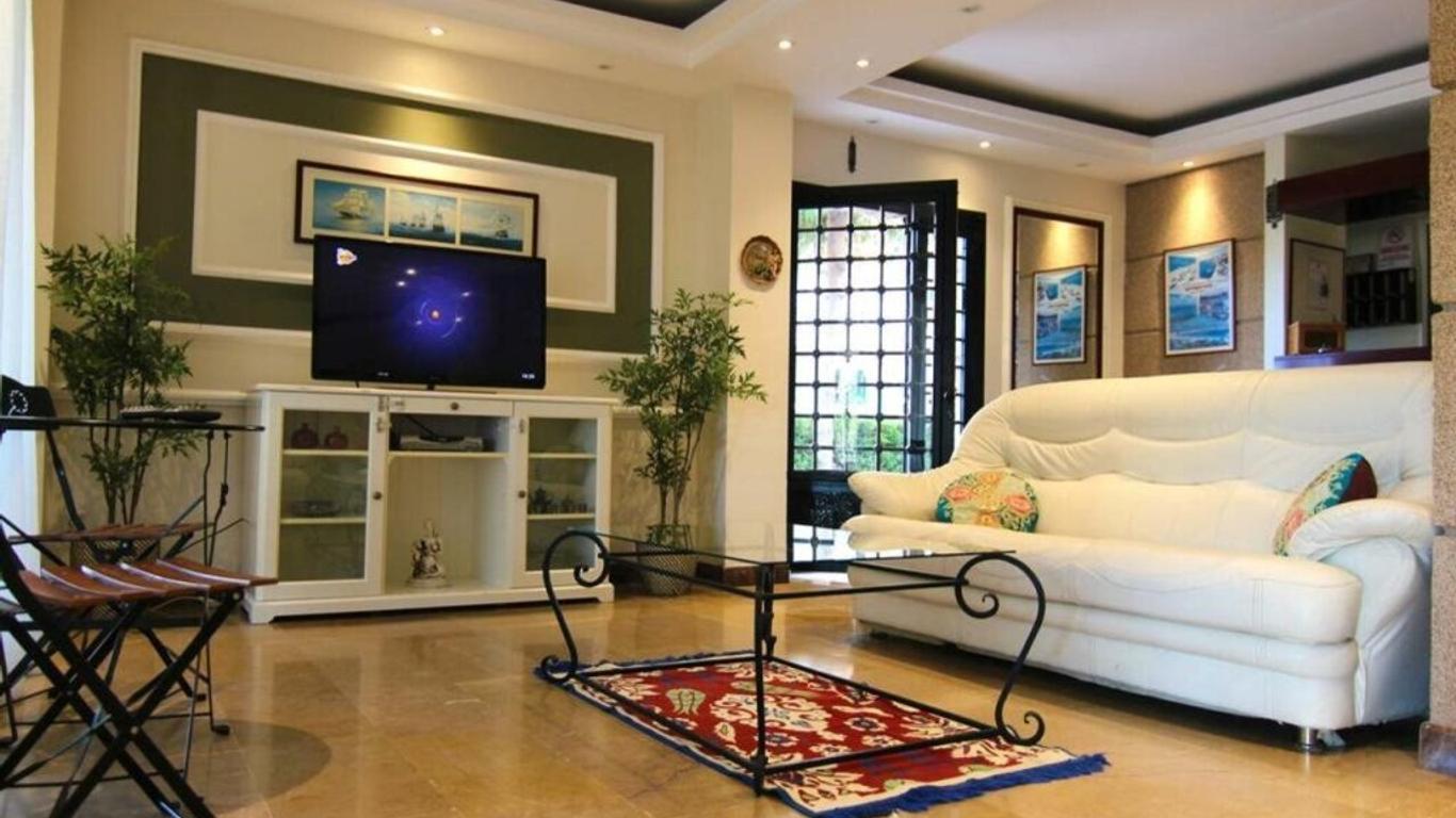 Akpinar Otel Cesme