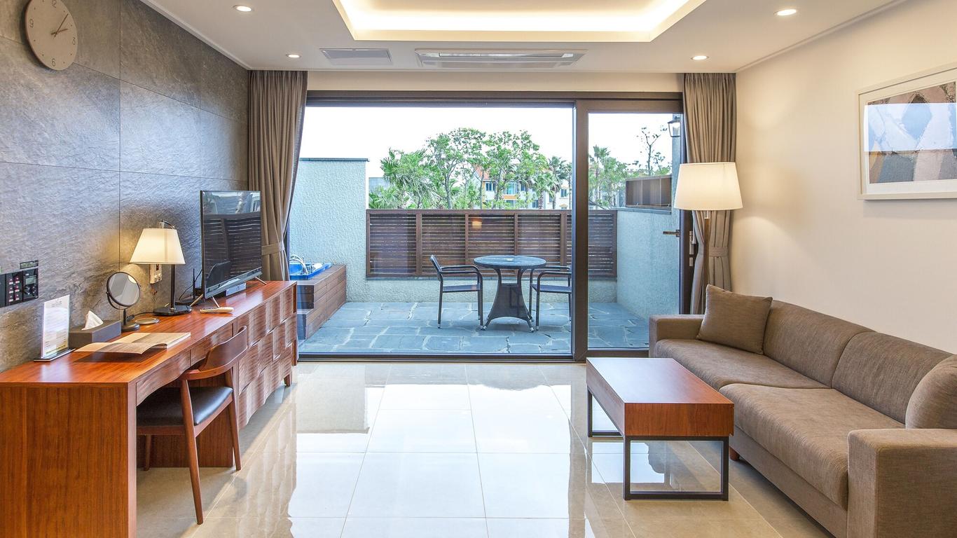 Leeum Island Spa & Pool Villa