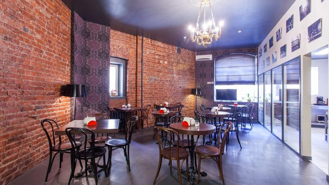 Hotel Democrat On Kamennoostrovsky