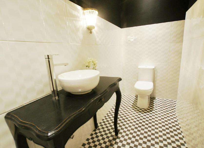 Bathroom Photo