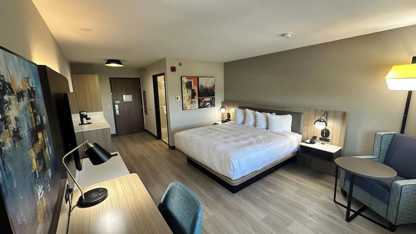 La Quinta Inn & Suites by Wyndham Greenville Woodruff Rd.