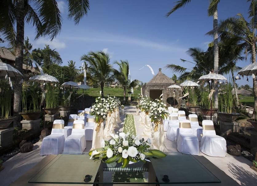 Banquet hall Photo
