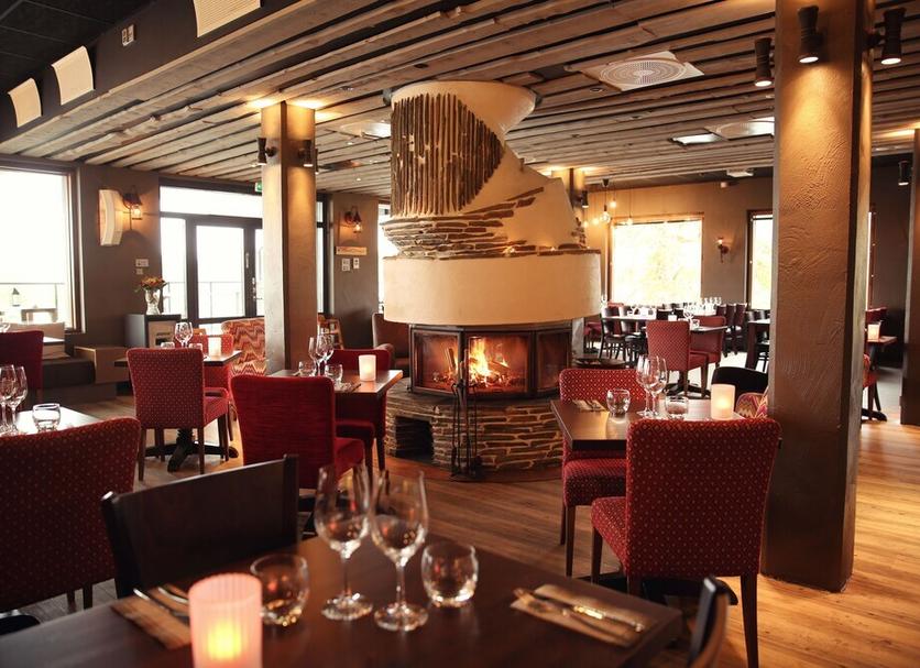 Restaurant Photo