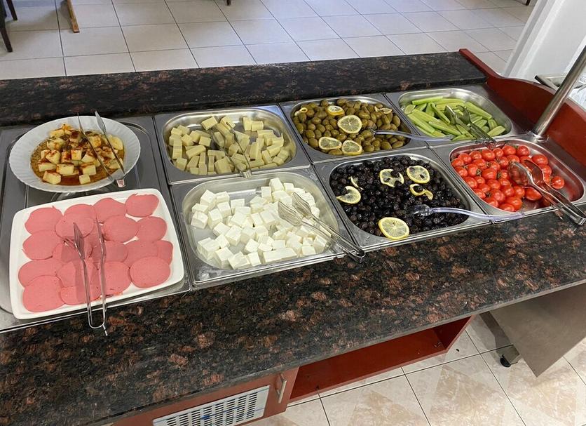 Buffet Photo