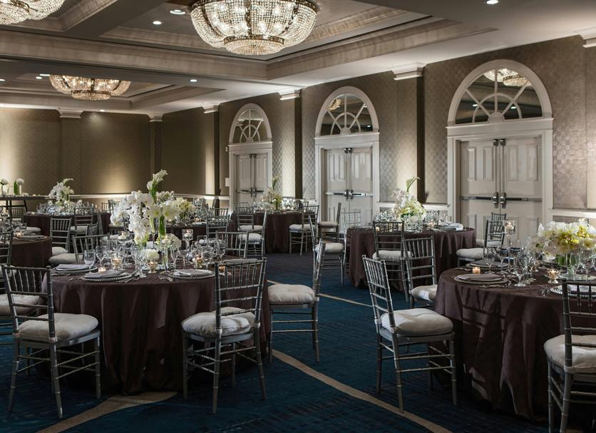 Banquet hall Photo