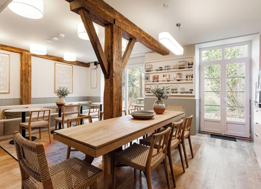 Dining room Photo