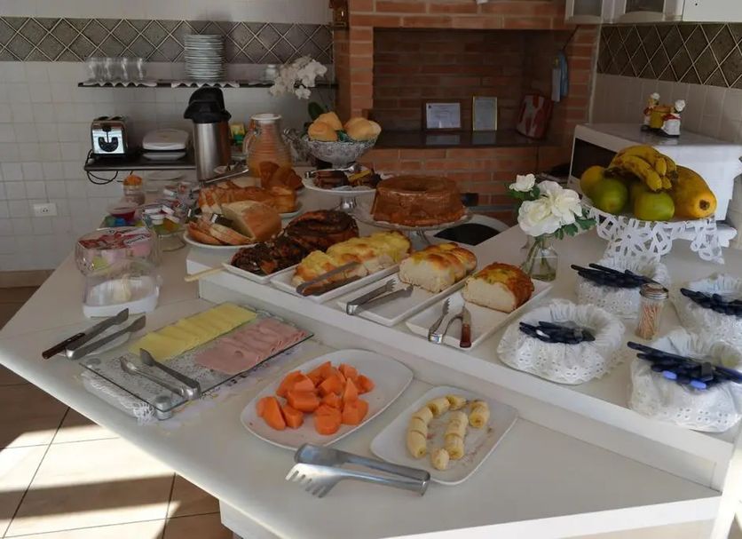 Buffet Photo