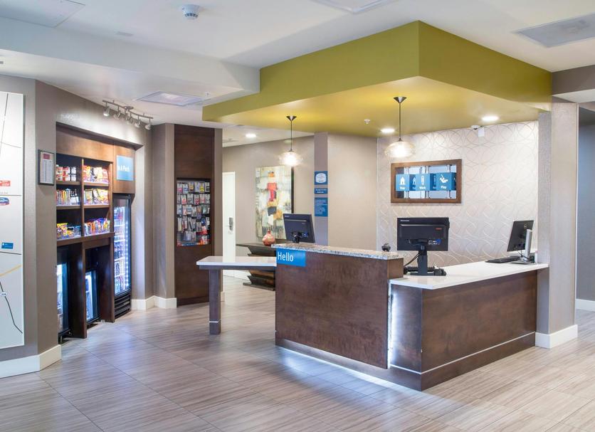 Front desk Photo
