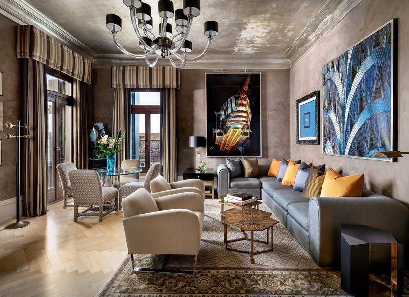 Lounge Photo