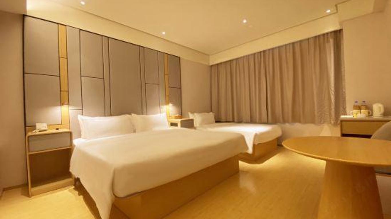 Easy Go Inn (Shanghai Hangtou Hunan Highway Store)