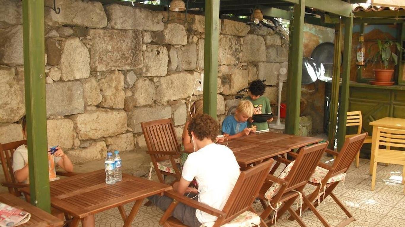 Sigacik Antik Otel
