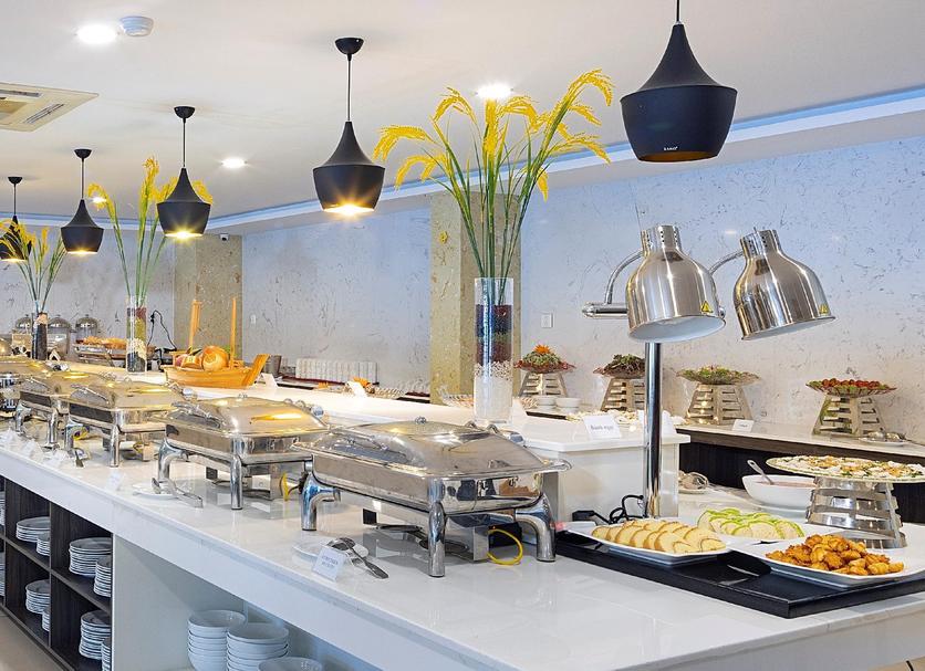 Buffet Photo