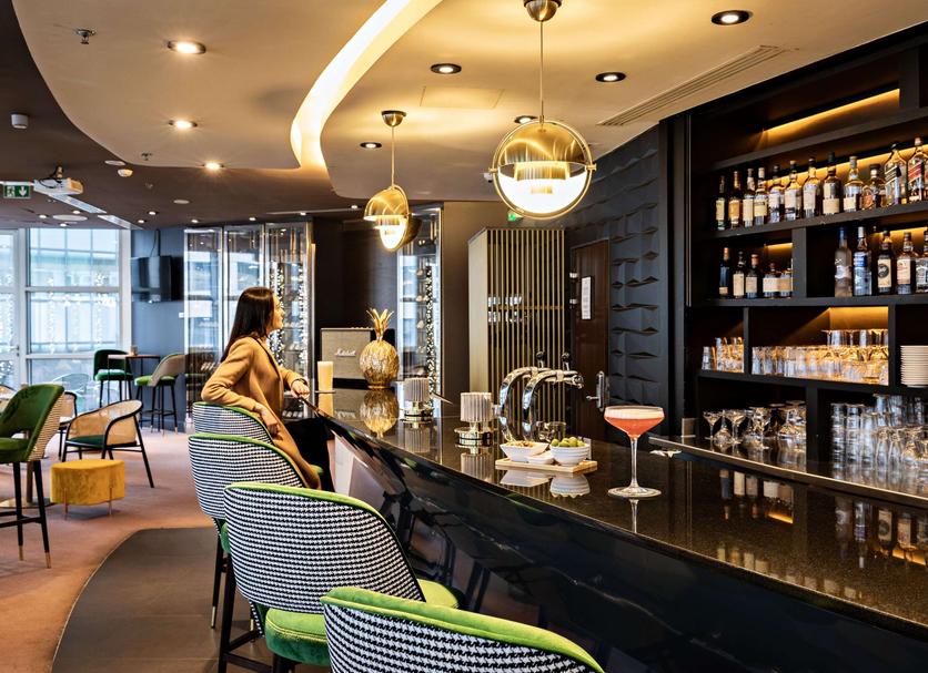Bar Photo