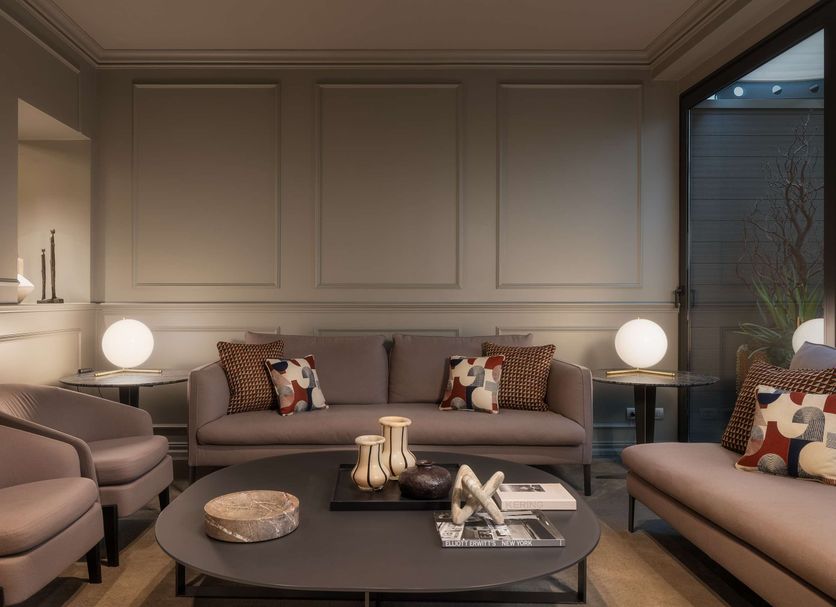 WorldHotel Casati 18 in Milan: stylish lounge seating area with sofas, armchair and coffee tables