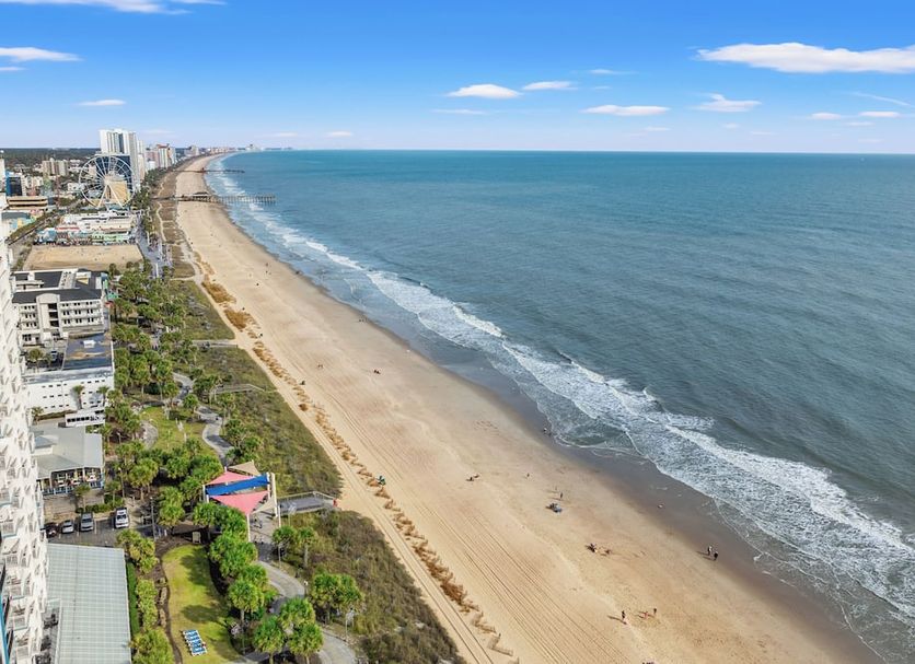 The anchor hotel in Myrtle Beach with sweeping oceanfront beach and coastline views