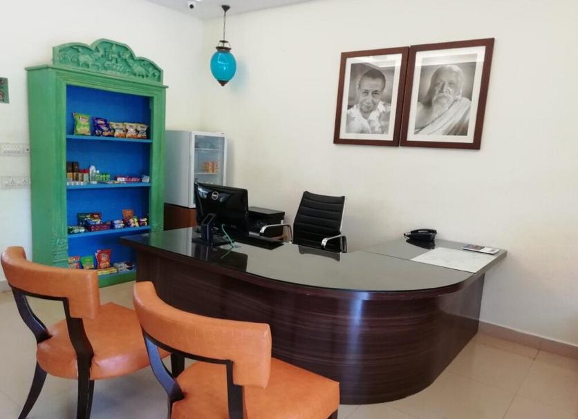 Front desk Photo