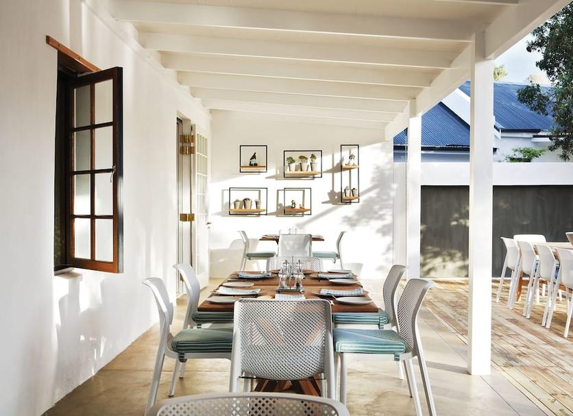 Dining room Photo