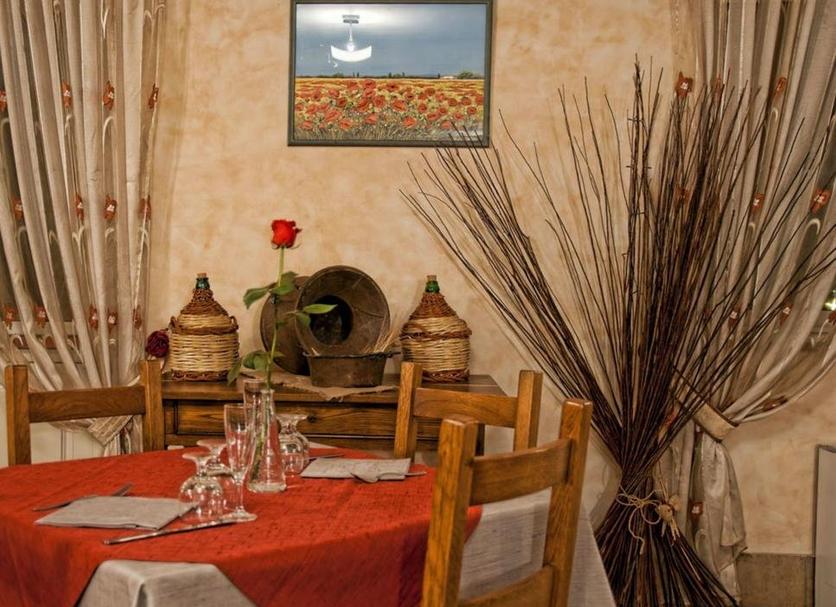Dining room Photo