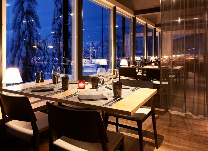 Restaurant Photo