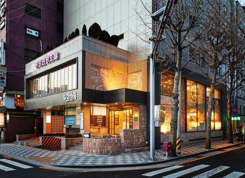Building Photo