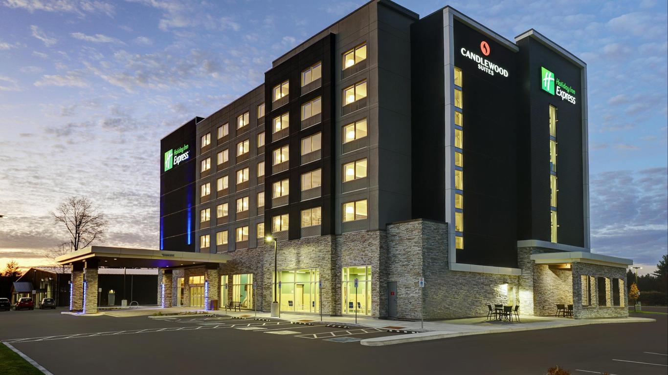 Holiday Inn Express Kingston West