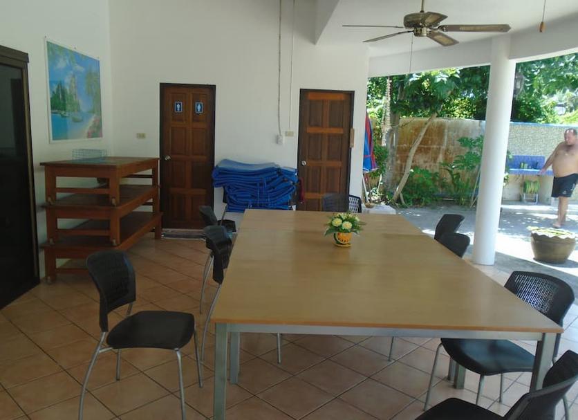 Dining room Photo
