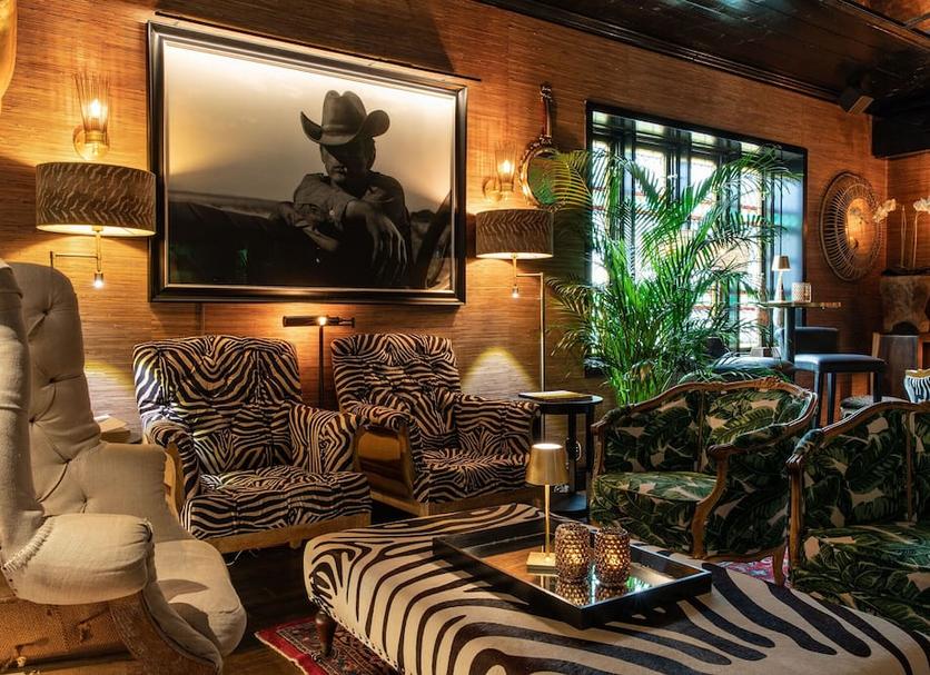 Lounge Photo