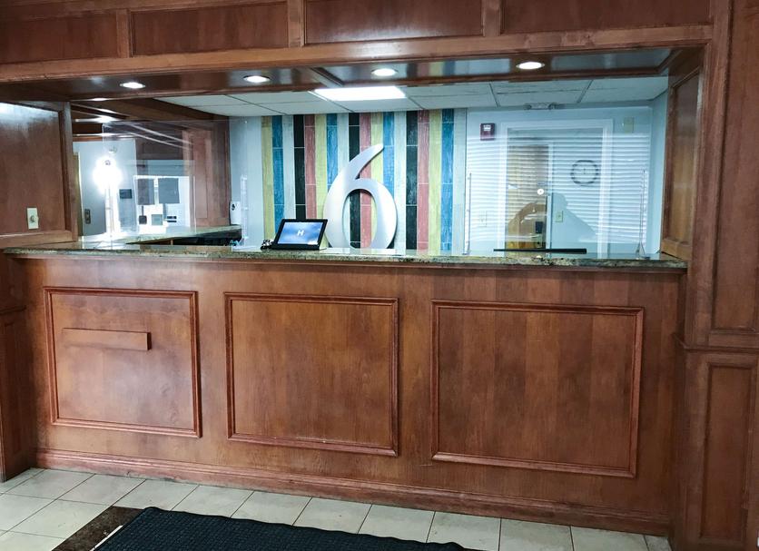 Front desk Photo