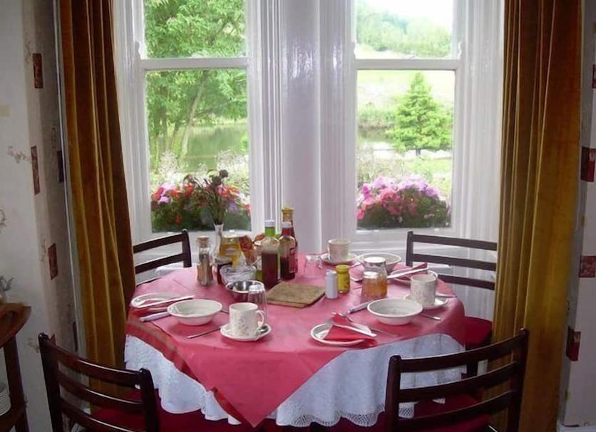Dining room Photo