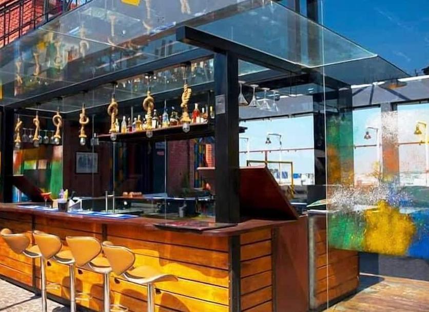 Bar Photo